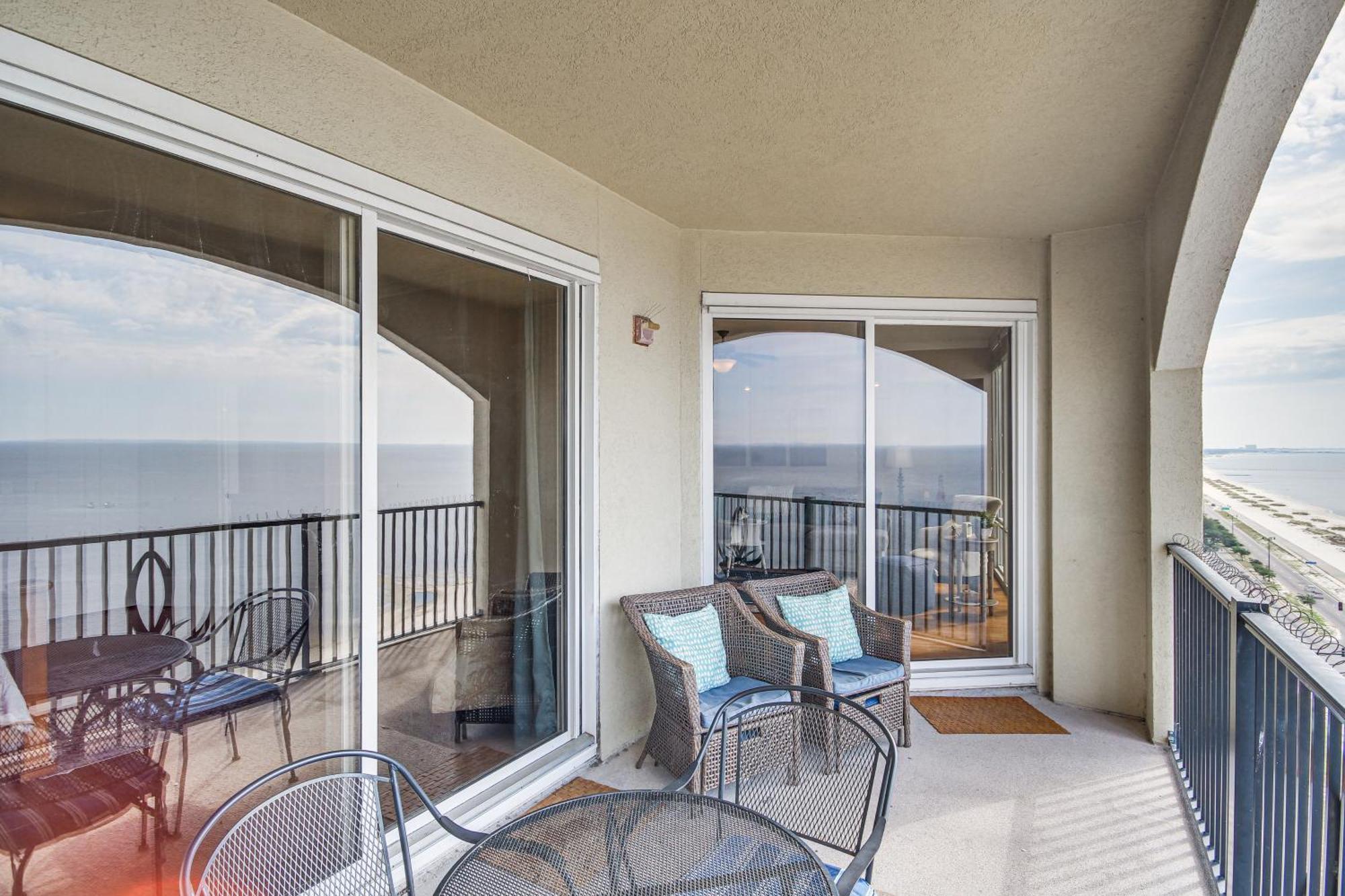 Sleek Gulfport Condo With Ocean Views And Pool Access! エクステリア 写真