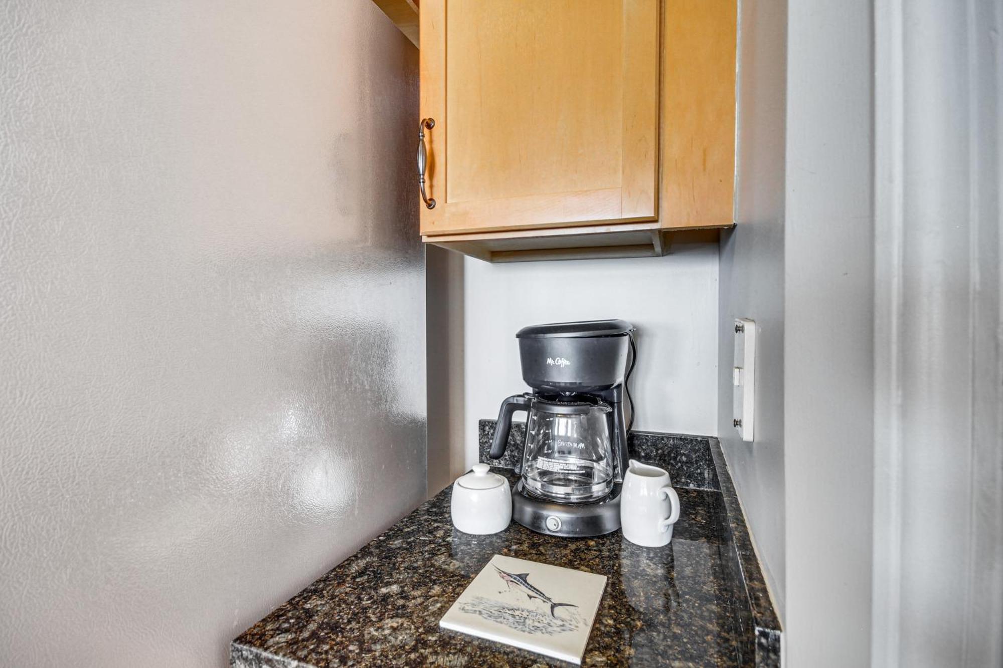 Sleek Gulfport Condo With Ocean Views And Pool Access! エクステリア 写真